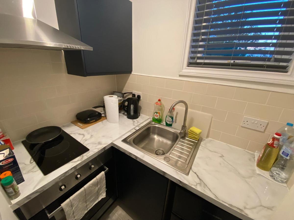 Small Single Room Walking Distance To Hove Station Exteriér fotografie